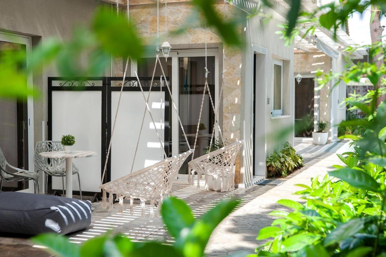 Alekos Luxury Suites Free 24H Transportation From - To Airport Artemida  Exteriér fotografie
