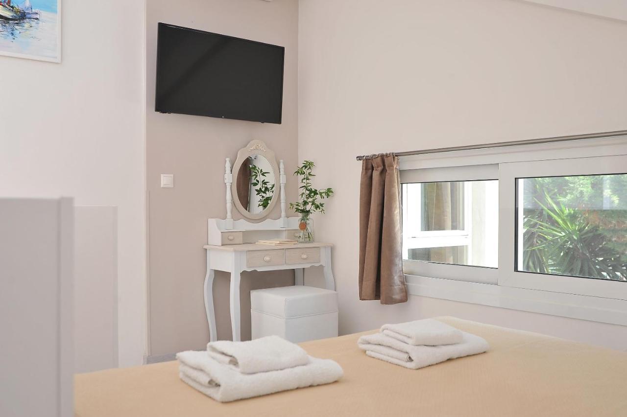 Alekos Luxury Suites Free 24H Transportation From - To Airport Artemida  Exteriér fotografie