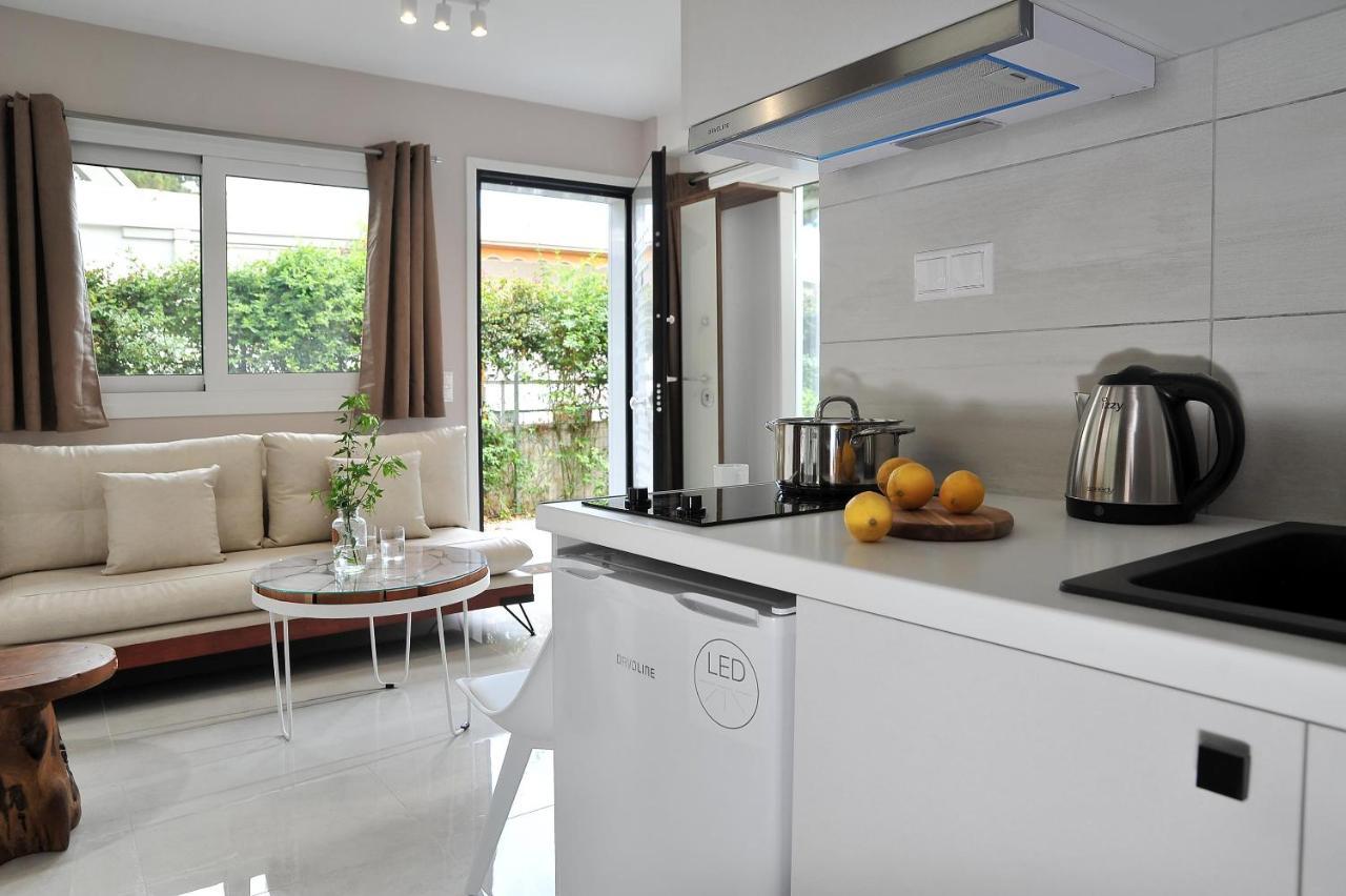 Alekos Luxury Suites Free 24H Transportation From - To Airport Artemida  Exteriér fotografie