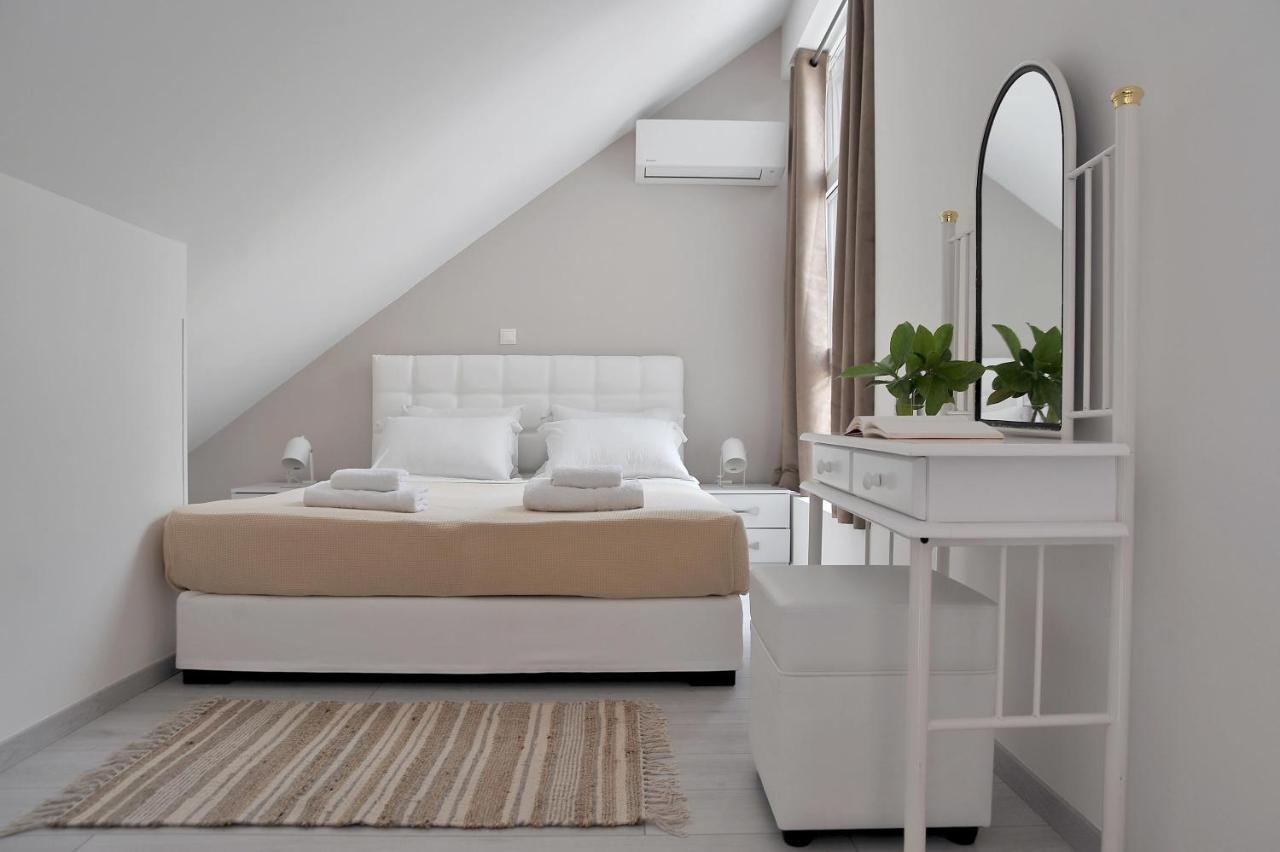 Alekos Luxury Suites Free 24H Transportation From - To Airport Artemida  Exteriér fotografie