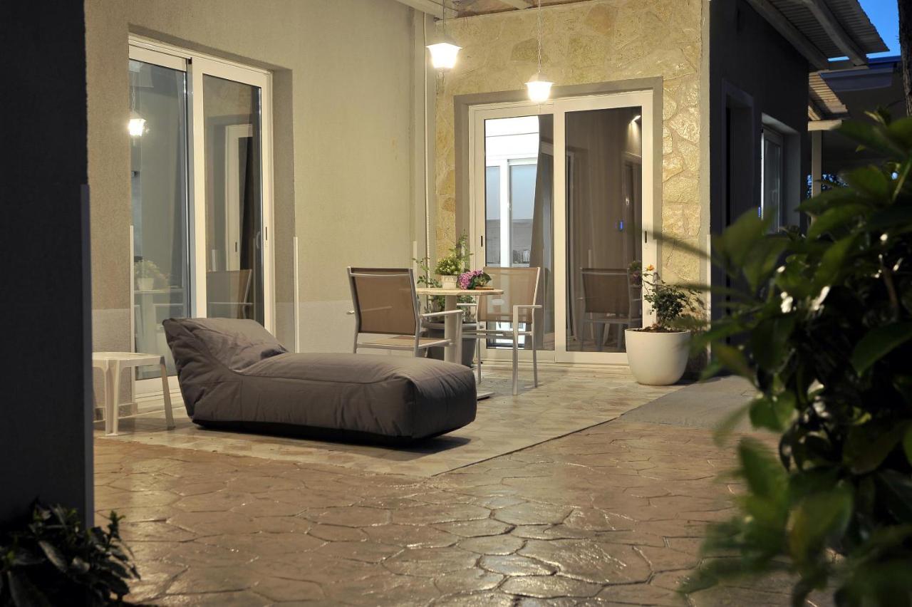 Alekos Luxury Suites Free 24H Transportation From - To Airport Artemida  Exteriér fotografie