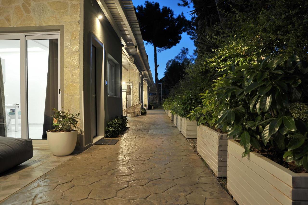 Alekos Luxury Suites Free 24H Transportation From - To Airport Artemida  Exteriér fotografie