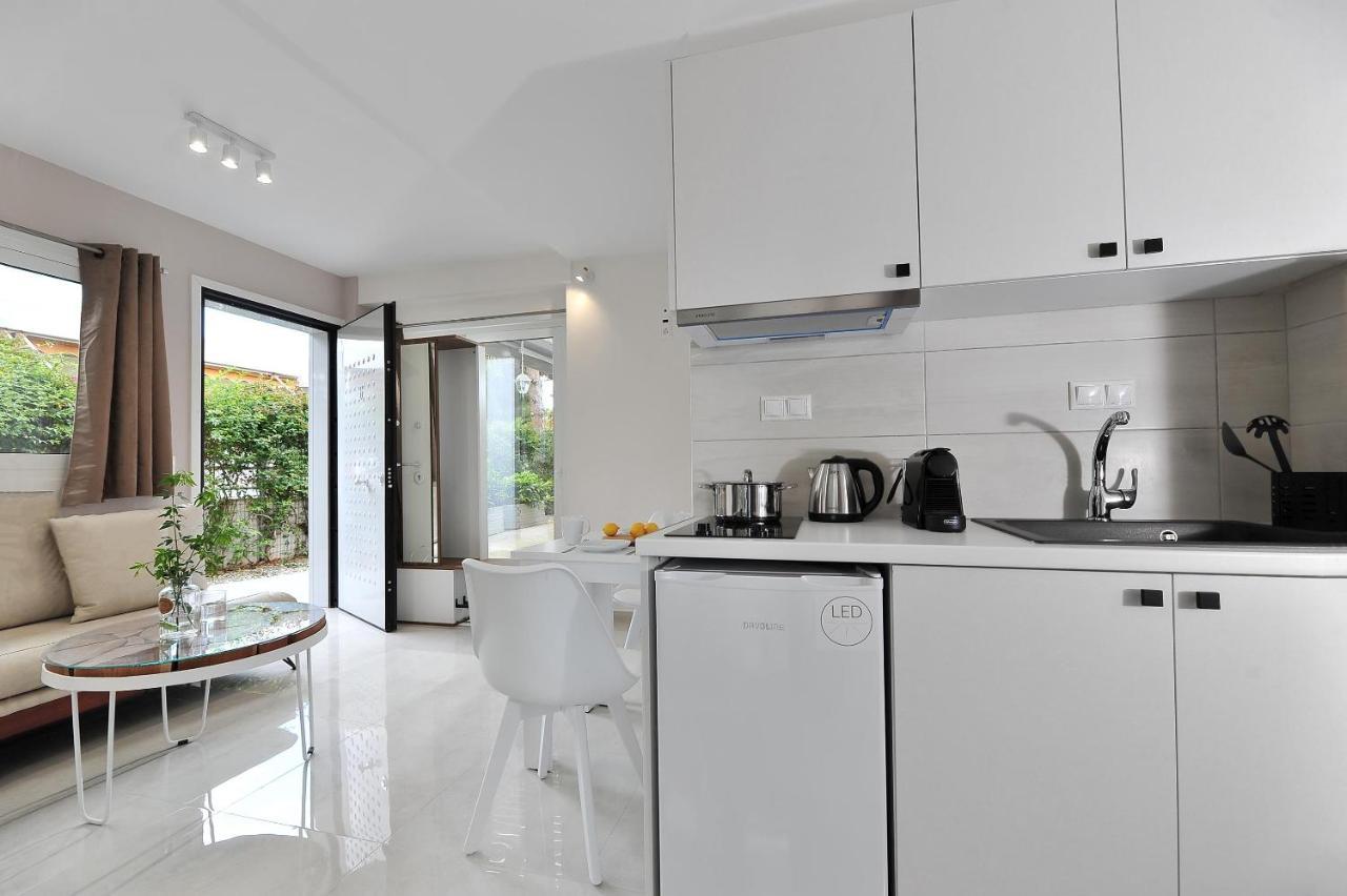 Alekos Luxury Suites Free 24H Transportation From - To Airport Artemida  Exteriér fotografie