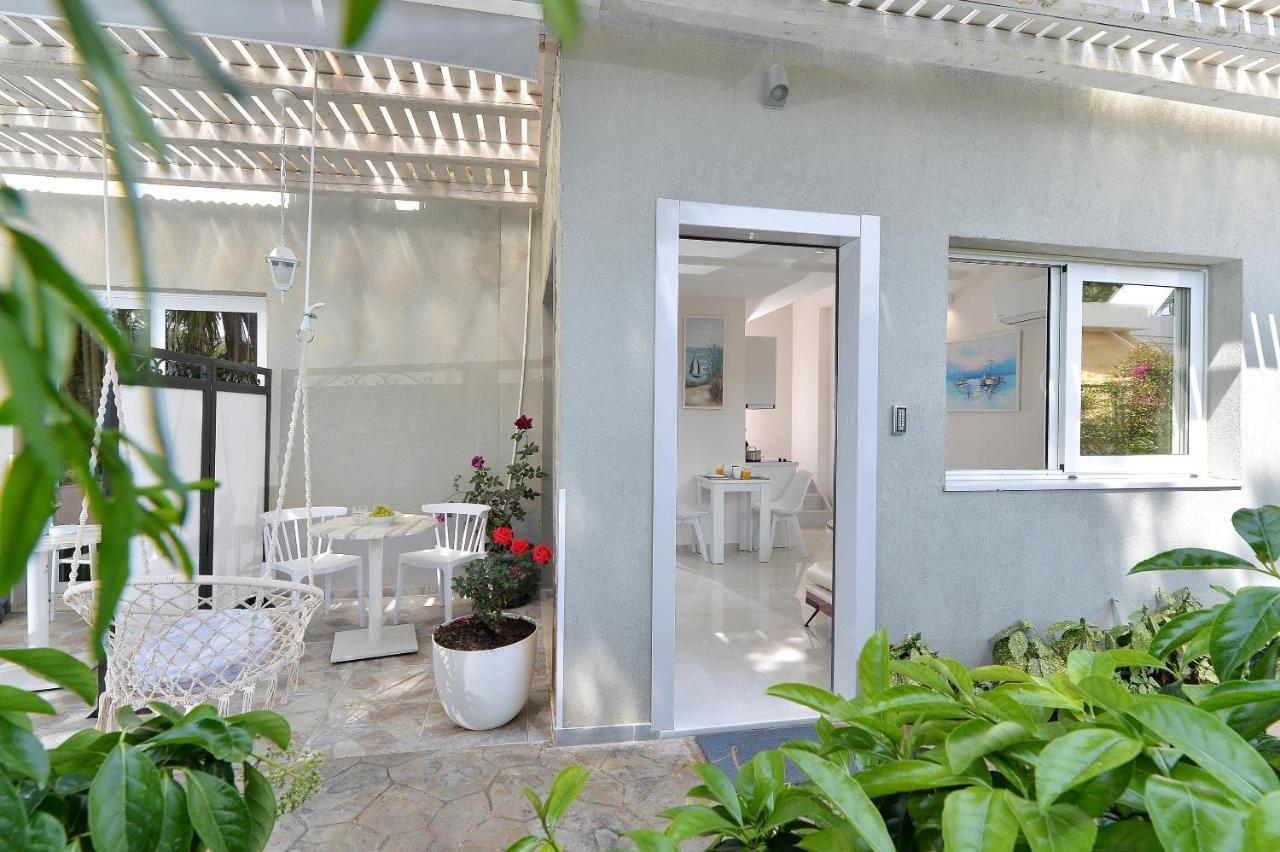 Alekos Luxury Suites Free 24H Transportation From - To Airport Artemida  Exteriér fotografie