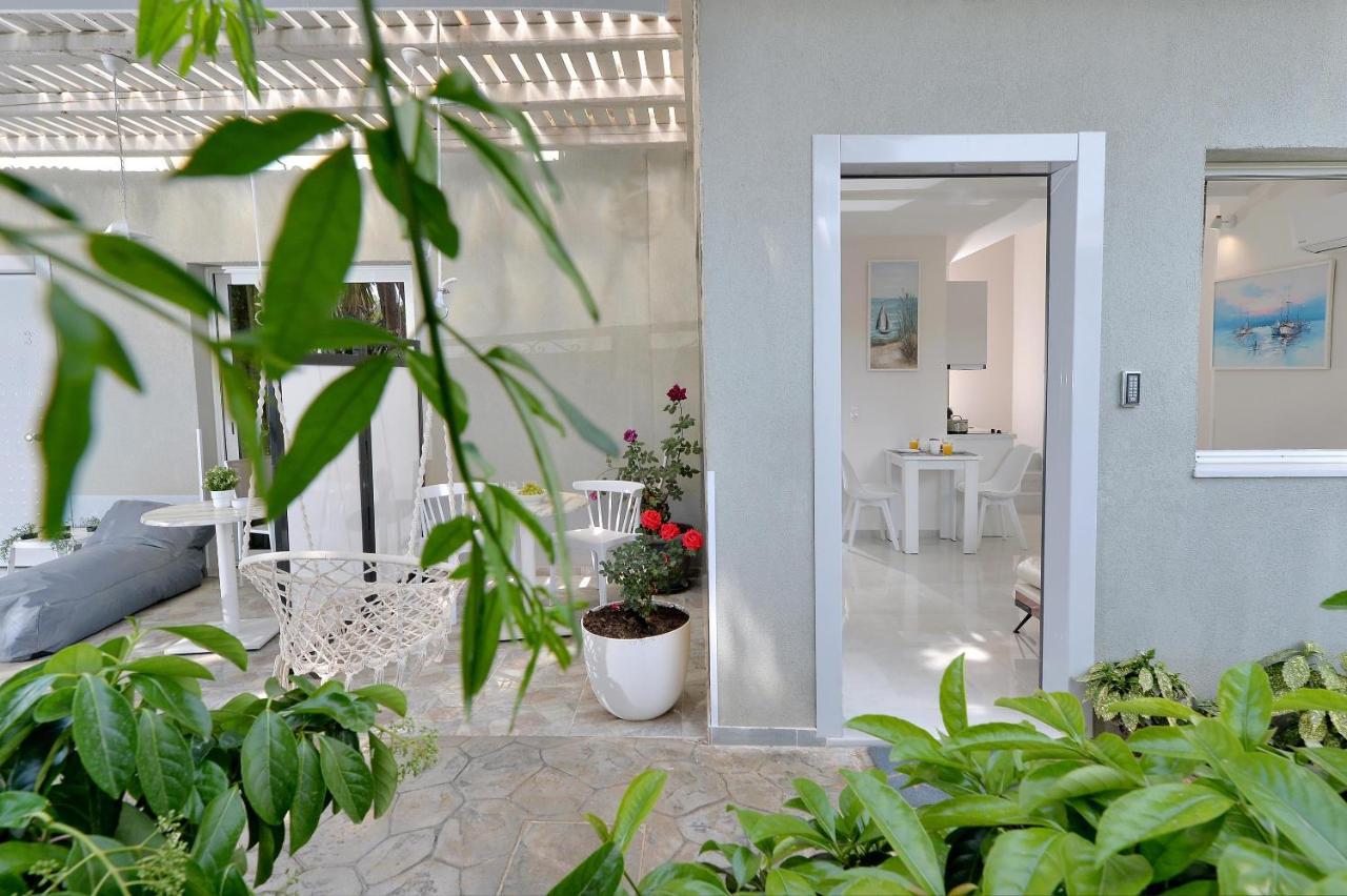 Alekos Luxury Suites Free 24H Transportation From - To Airport Artemida  Exteriér fotografie